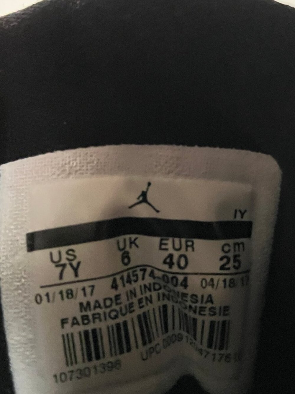 Nike Air Jordan 13 Bred Black & Red Sneakers, Size 7Y (Fits Women's Size 8.5) - Picture 12 of 12